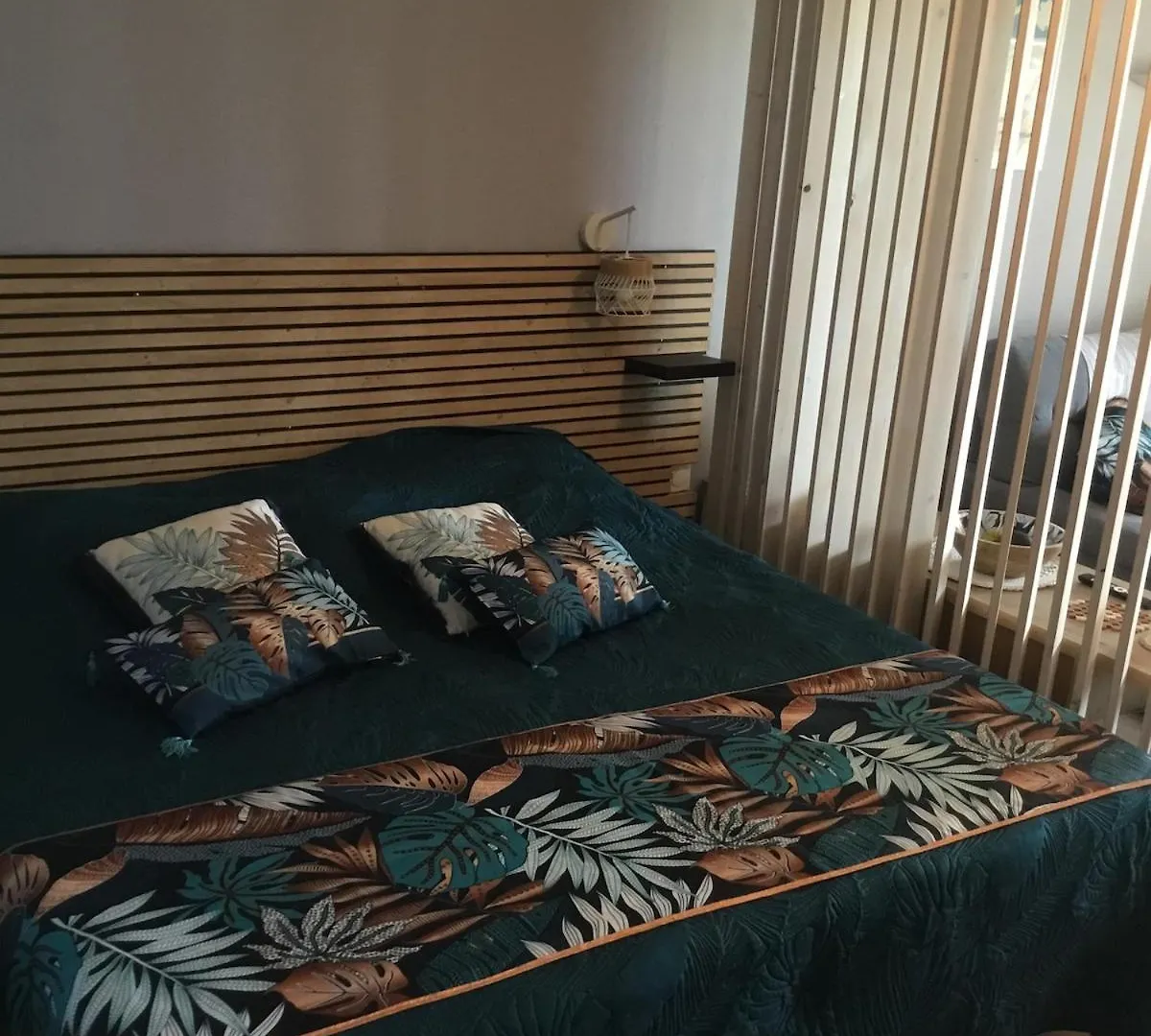 Studio Au Paradis Vue Mer Dans Village De Vacances A Saint Anne Courcelles شقة